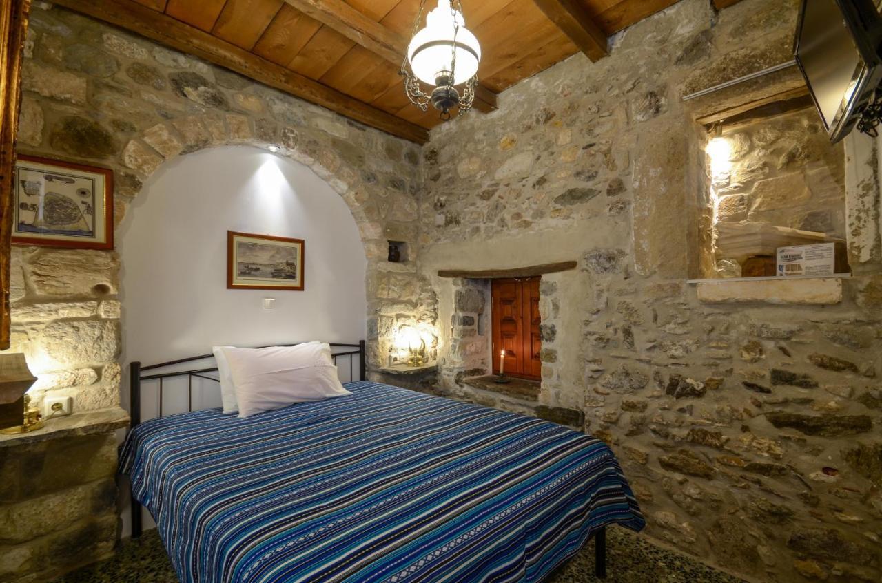 Venetiko Apartments Naxos City ภายนอก รูปภาพ