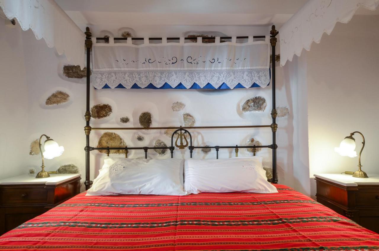 Venetiko Apartments Naxos City ภายนอก รูปภาพ