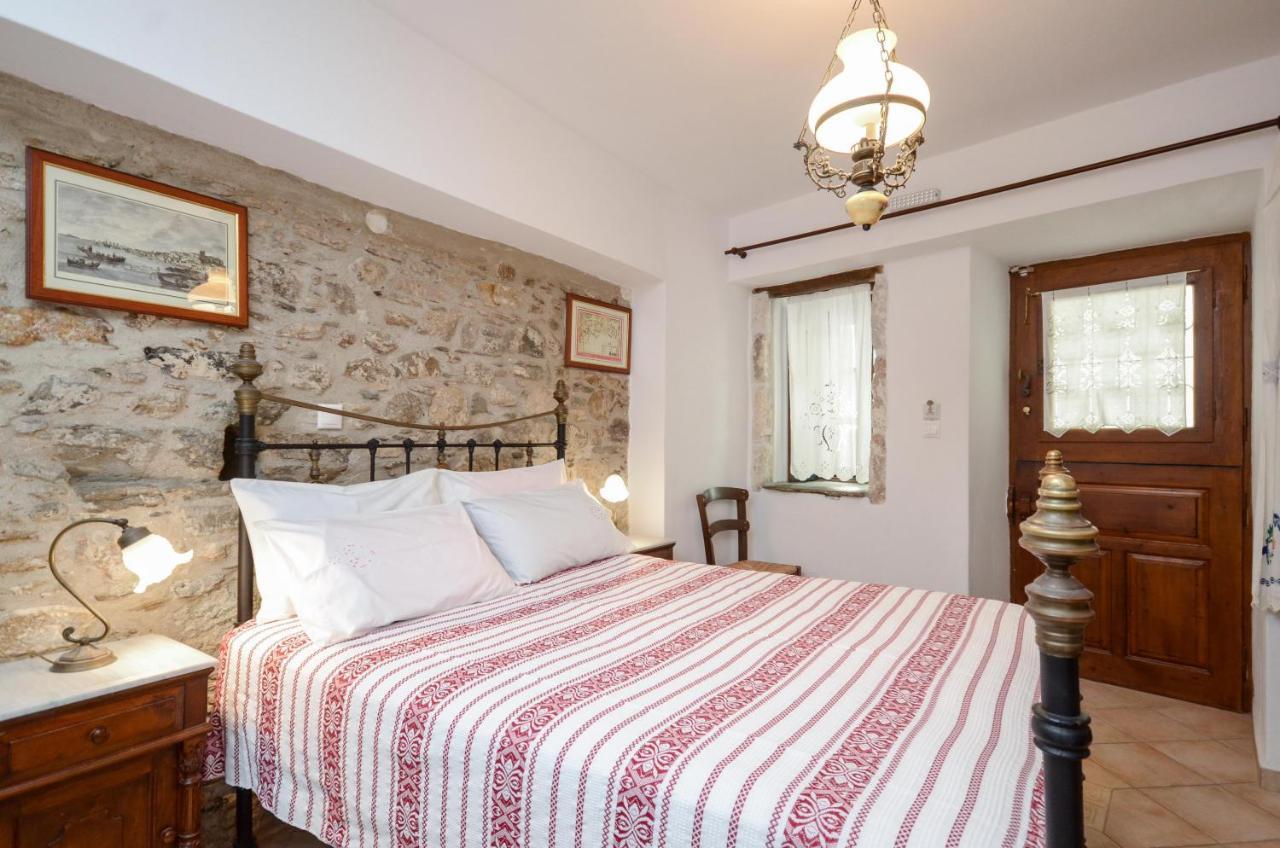 Venetiko Apartments Naxos City ภายนอก รูปภาพ