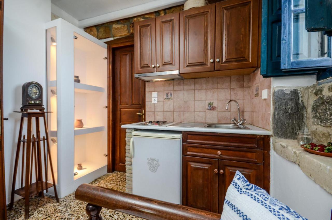 Venetiko Apartments Naxos City ภายนอก รูปภาพ