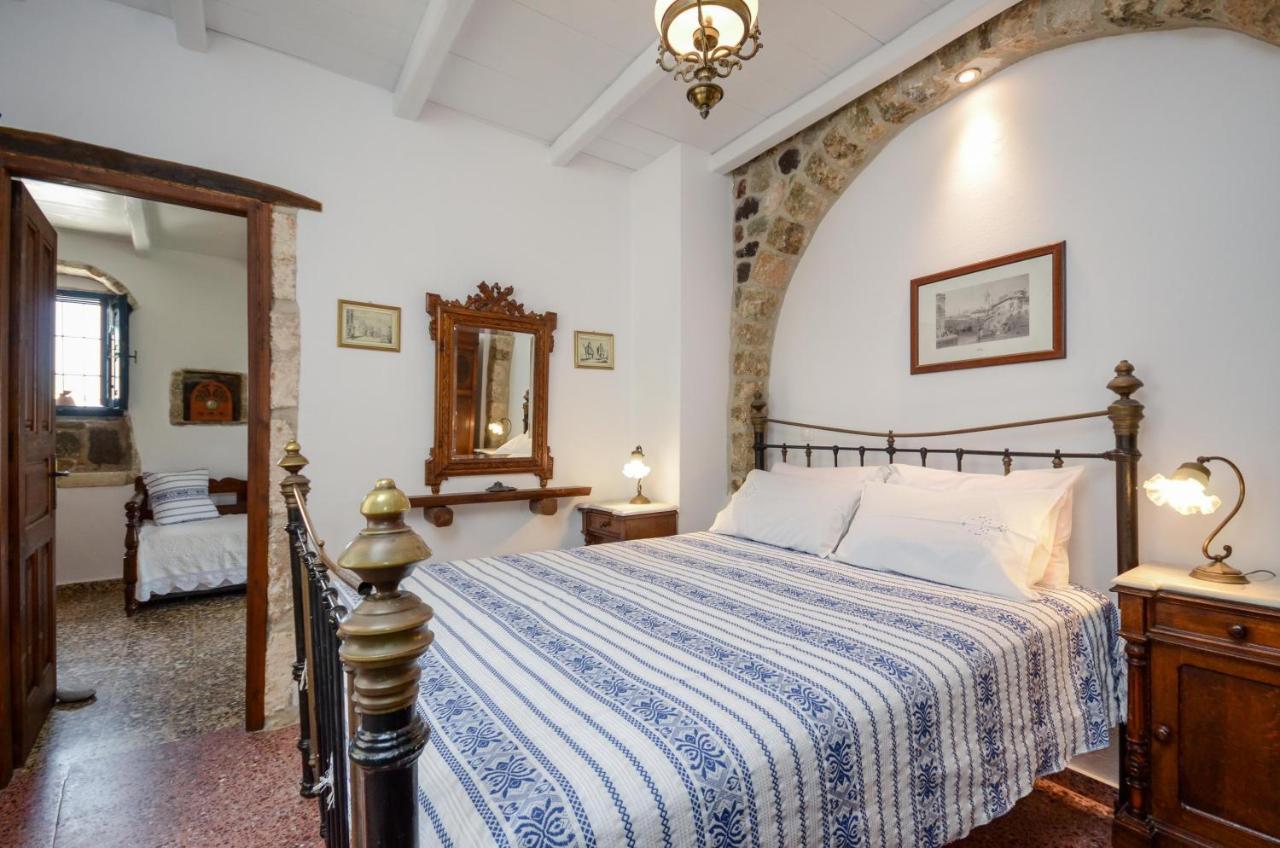 Venetiko Apartments Naxos City ภายนอก รูปภาพ