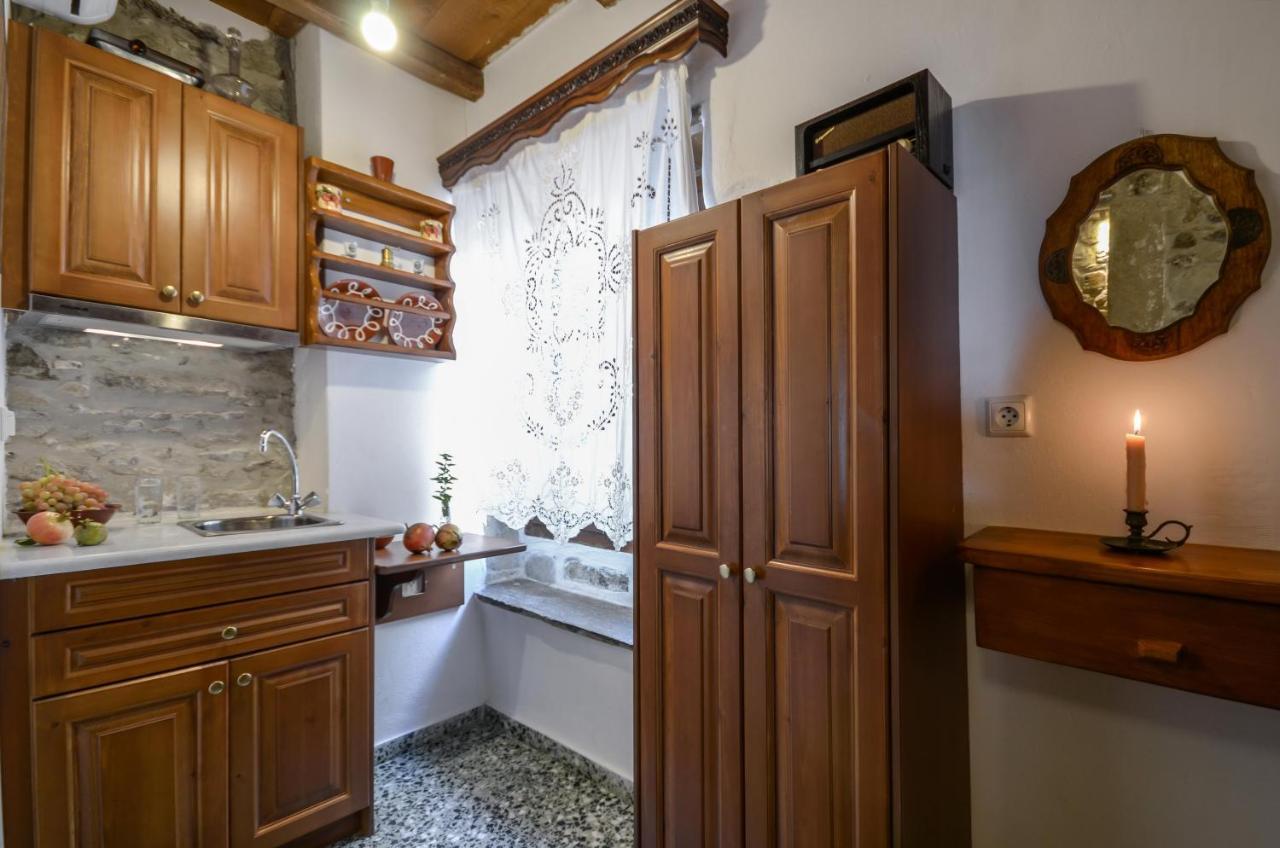 Venetiko Apartments Naxos City ภายนอก รูปภาพ