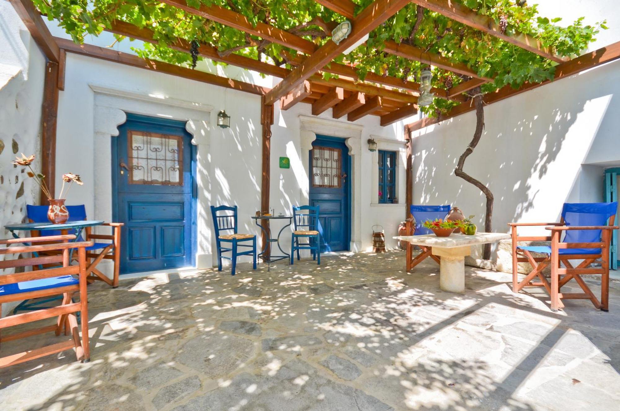 Venetiko Apartments Naxos City ภายนอก รูปภาพ